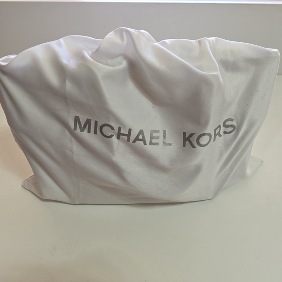 Michael Kors Jet Set East/West Tote Pearl Gray - Picture 2 of 14